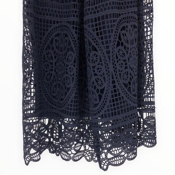 Bardot French Navy Lace Strappy Back Knee Length Dress size 6/Small - Picture 8 of 12